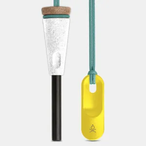 überleben Zünden PRO Ferro Rod Fire Starter for Survival – Up to 15,000 Strikes, 3/8" Thick Fire Steel with Striker – Waterproof Camping Flint and Steel with Wood Handle and Lanyard