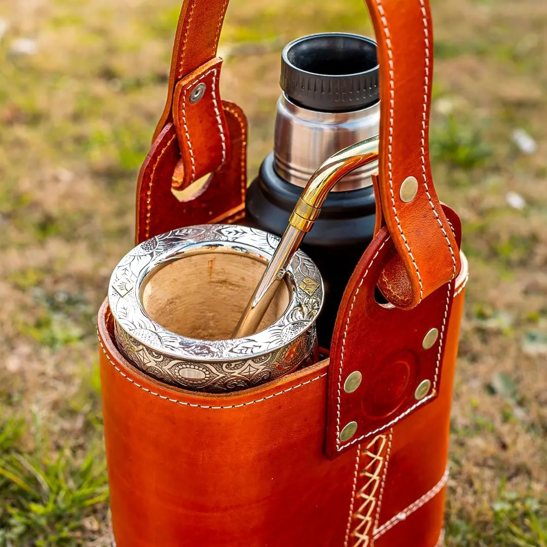 Canasto Matero de Cuero Chico - Small Handmade Leather Mate Bag - Carry Bag for Mate Gourd Set and Thermos - CUSHE Mates (Light Brown)