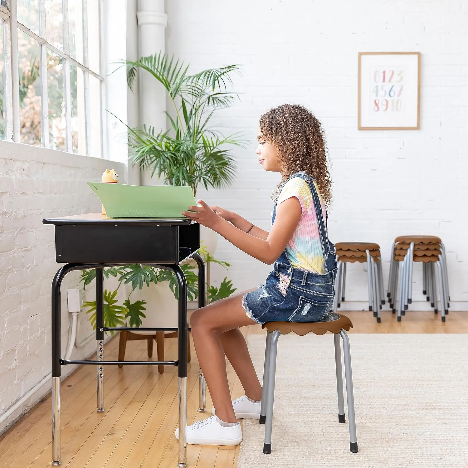 ECR4Kids Daisy Stackable Stool Set, Flexible Seating, Chocolate, 8-Piece