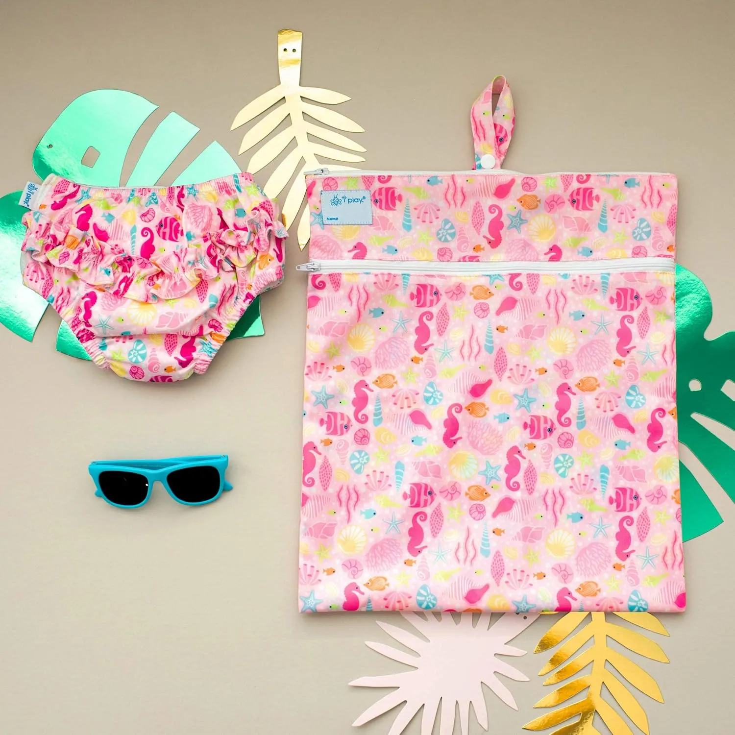 green sprouts i play Wet & Dry Bag | Stores Wet & Dry Items Separately | Use for Swim wear, Diapers, Underwear, Clothes & More