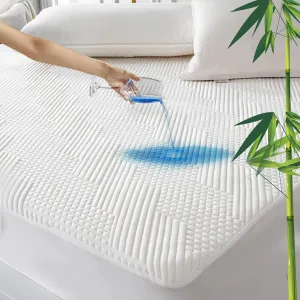 GRT Rayon Bamboo Waterproof Mattress Protector Cal King Size - 3D Air Fiber Cooling Mattress Cover Breathable Ultra Soft, Mattress Pad Noiseless Fits up to 26'' Deep Pocket Mattress Machine Washable