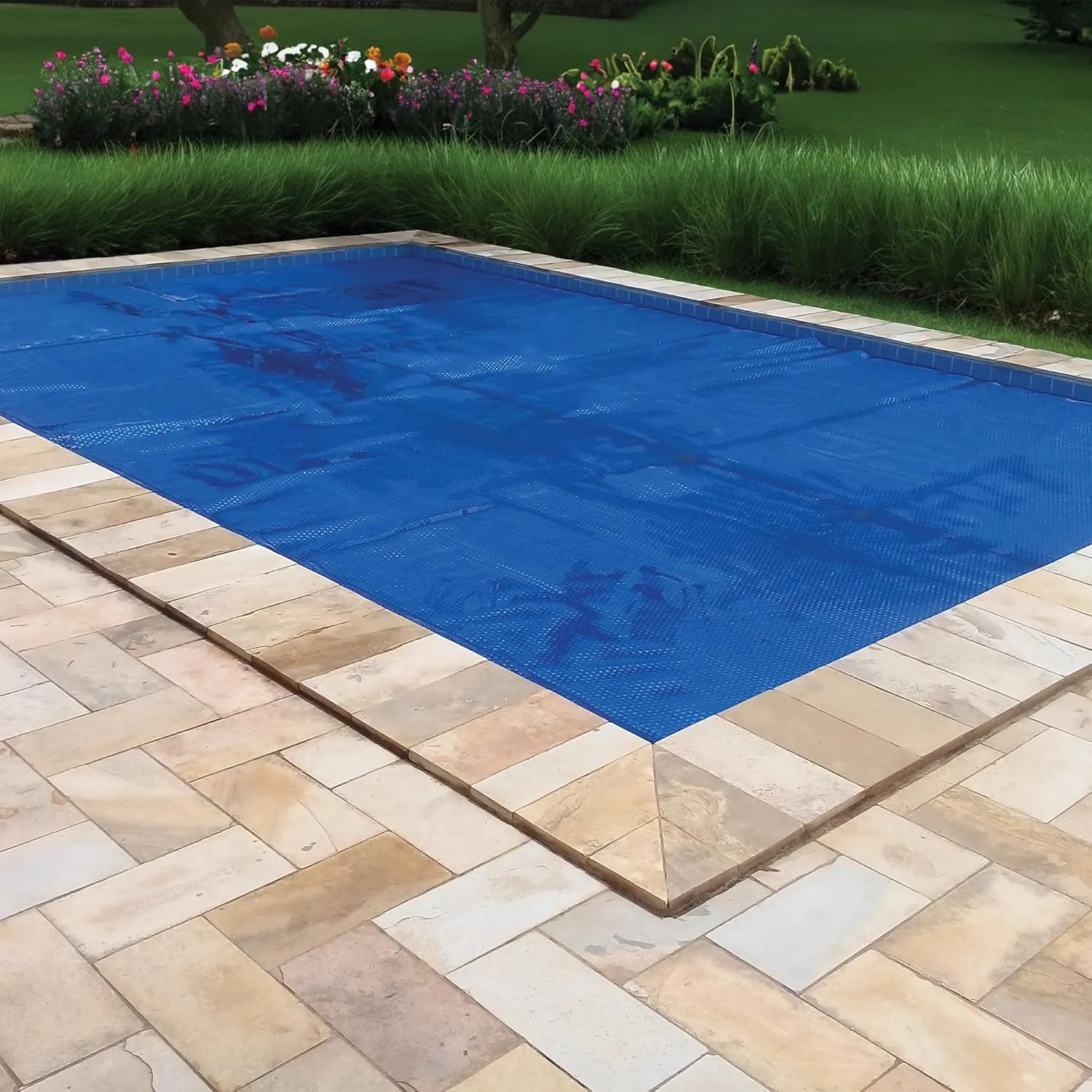 In The Swim 16' x 32' Premium Blue Rectangle Solar Pool Cover 12 Mil for Solar Heating Above Ground Pools and Inground Pools