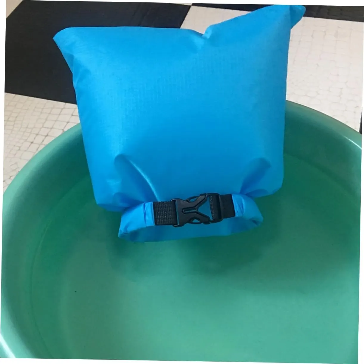 Kisangel 5 Pcs Waterproof Rafting Bag Floating Dry Bag Portable Outdoor Storage Pouch for Kayak Camping Boating 1.5l 2.5l 3.5l 4.5l 6l