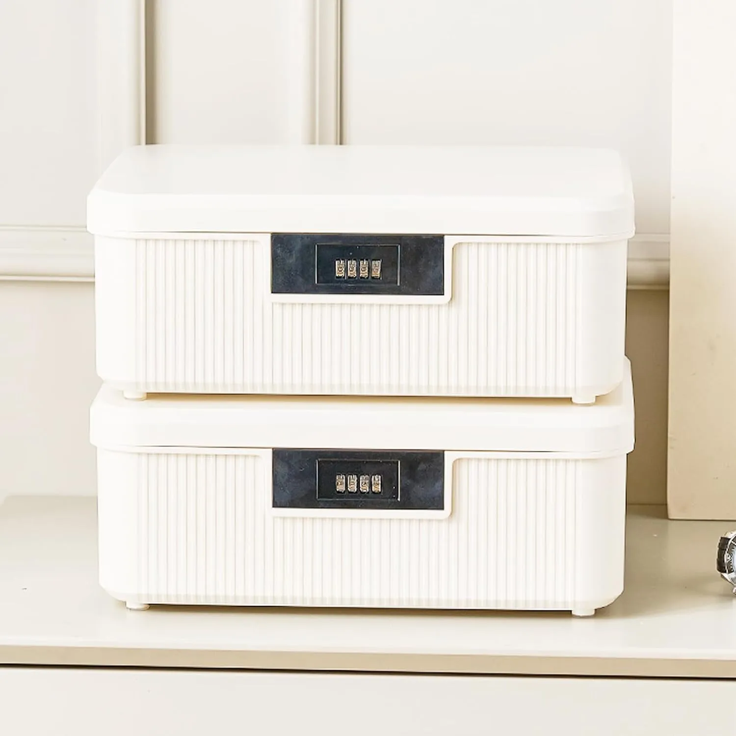 Lockable Storage Bin Outdoor Lock Box Plastic Storage Container Versatile Organizer with Changeable Lock for Home Office School Travel Business (White, 16 Liters)