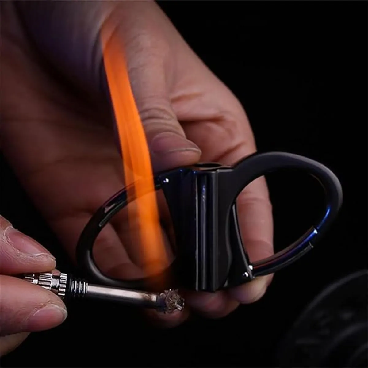 Metal Keychain Lighter,Lighter Hidden in Key Chain,Waterproof Fire Starter Key Ring,Novelty Permanent Match,for Outdoor (Silver, 1 pcs)