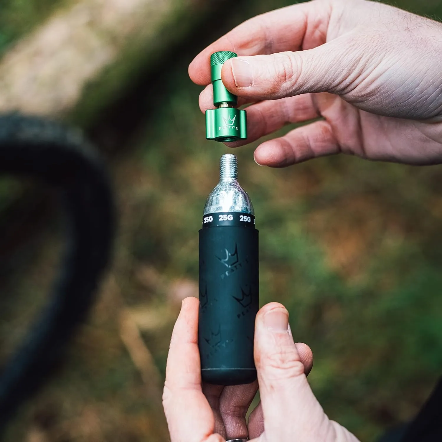 Peaty's Holeshot CO2 Tire Inflator Kit