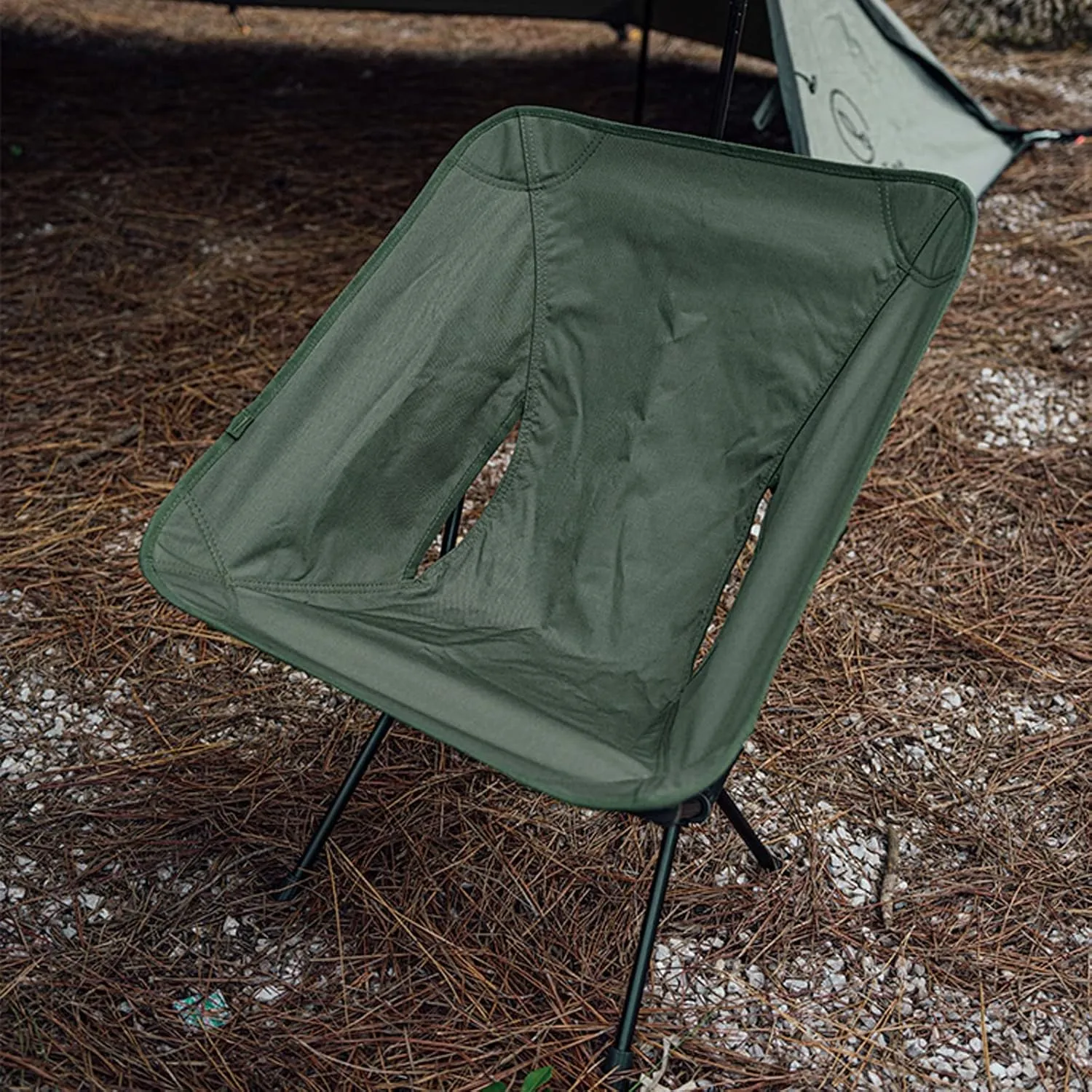 Set of 2 Folding Camping Chairs, Outdoor Furniture Aluminum Portable Folding Chair Great for Camping Picnic Park, Oxford Fabric, Recliner Garden Chairs, Green Outdoor Folding Chair, 65cm