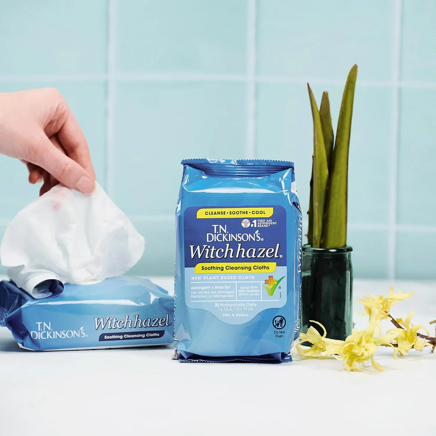 T.N. Dickinson's Witch Hazel Soothing Cleansing Cloth 4 Pack 25 Count & New Soothing Cleansing Cloth 25 Count