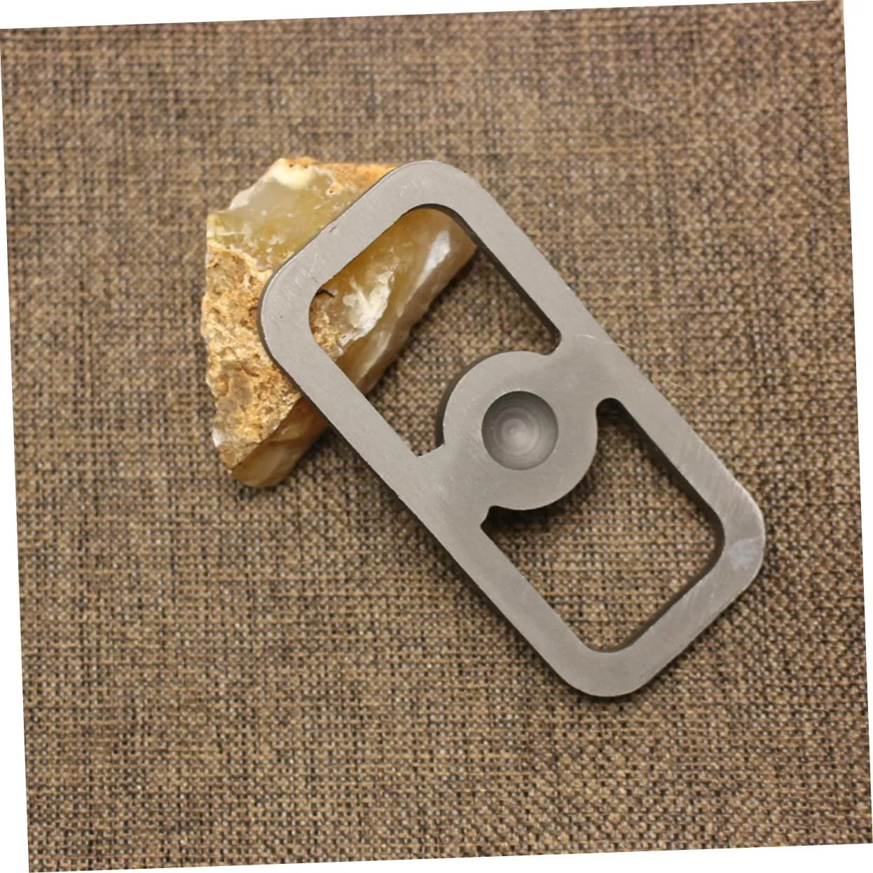 Uonlytech 3pcs Portable Fire Starter Tool High Flint Lighter for Camping Hiking and Survival Lightweight and Durable Fire Starting Equipment Grey