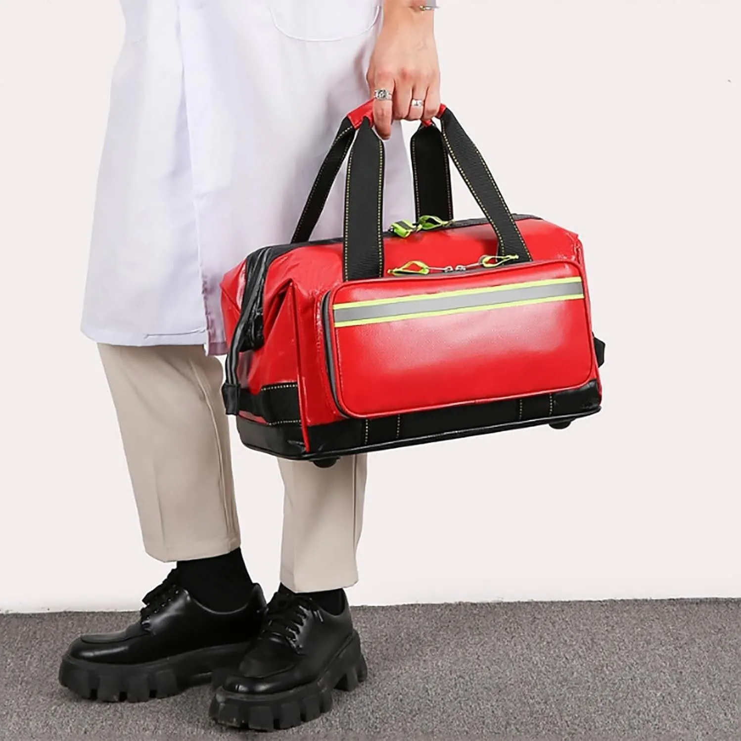 Waterproof Emergency Medical Survival Kit, Professional First Responder Bag, Portable Medicine Storage Bag for Home Health, Field Trips(White,31 * 18 * 19cm)