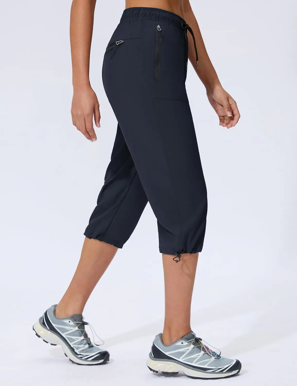 Women's Hiking Capri Pants Lightweight Quick Dry Outdoor Cargo Capris Camping Travel Zipper Pockets