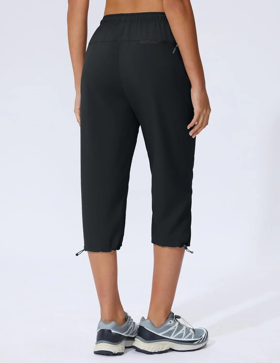 Women's Hiking Capri Pants Lightweight Quick Dry Outdoor Cargo Capris Camping Travel Zipper Pockets